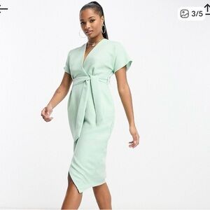 NWOT Closet London petit wrap midi dress mint green